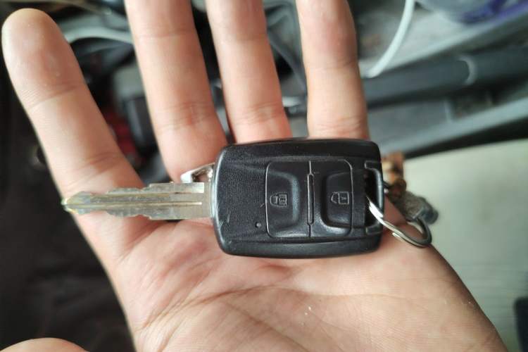 Used Wuling Rongguang V 2016 1.5L Standard Version Vehicle Key