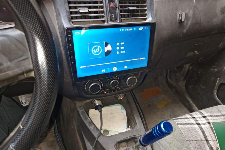 Used Wuling Rongguang V 2016 1.2L Standard Version Audio And AC Panel