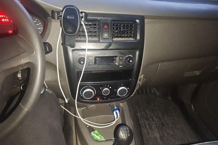 Used Wuling Rongguang V 2016 1.2L Practical Model Non-Power-Assisted Audio And AC Panel