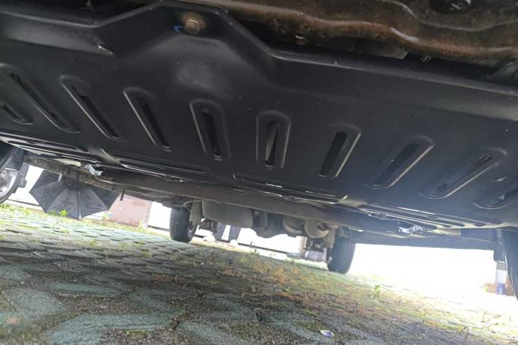 Used Wuling Rongguang V 2016 1.2L Standard Version Chassis Front