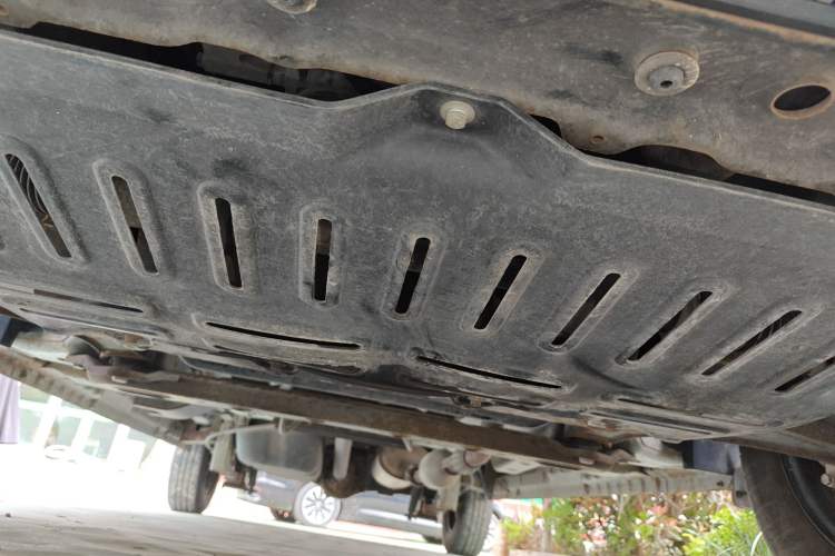 Used Wuling Rongguang V 2016 1.2L Practical Version Chassis Front