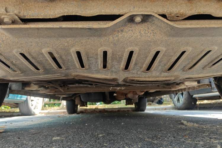 Used Wuling Rongguang V 2016 1.2L Standard Version Chassis Front
