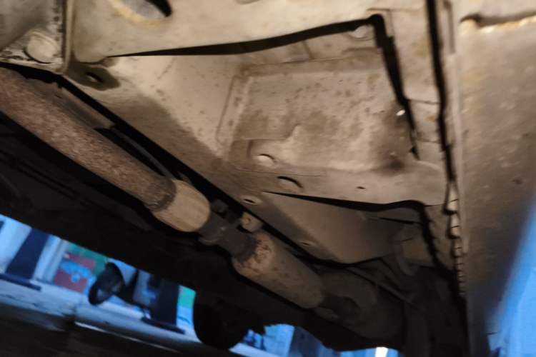 Used Wuling Rongguang V 2016 1.5L Standard Version Chassis Front Left
