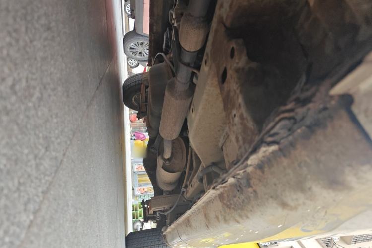 Used Wuling Rongguang V 2016 1.5L Standard Version Chassis Front Left