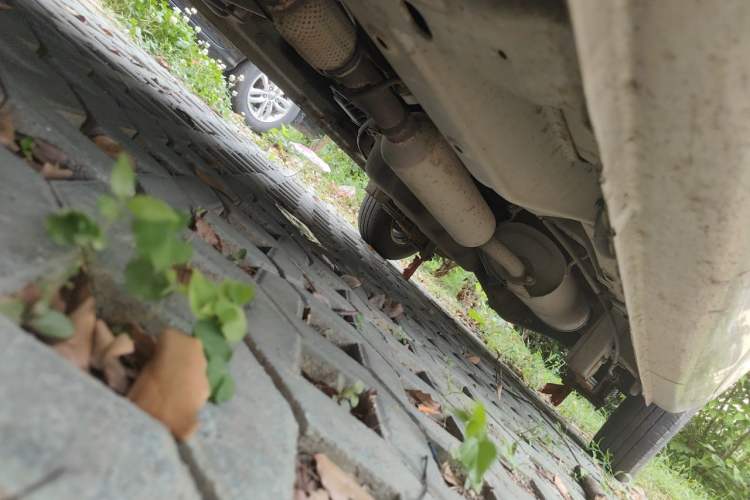 Used Wuling Rongguang V 2016 1.5L Standard Version Chassis Front Left