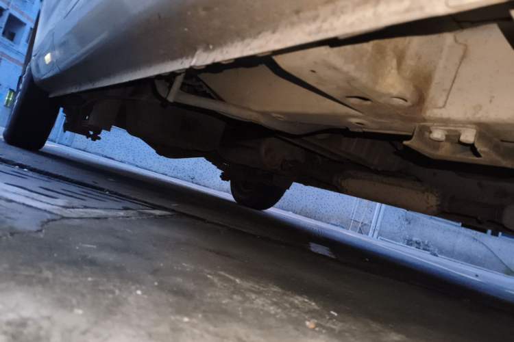 Used Wuling Rongguang V 2016 1.5L Standard Version Chassis Front Right