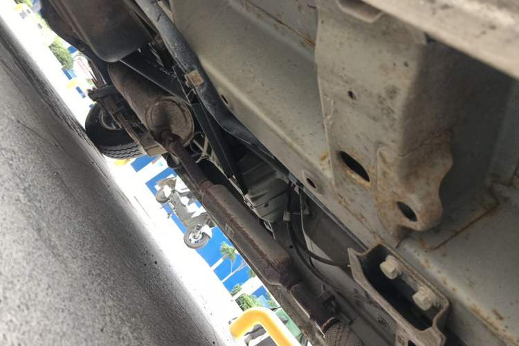 Used Wuling Rongguang V 2016 1.5L Standard Version Chassis Front Right