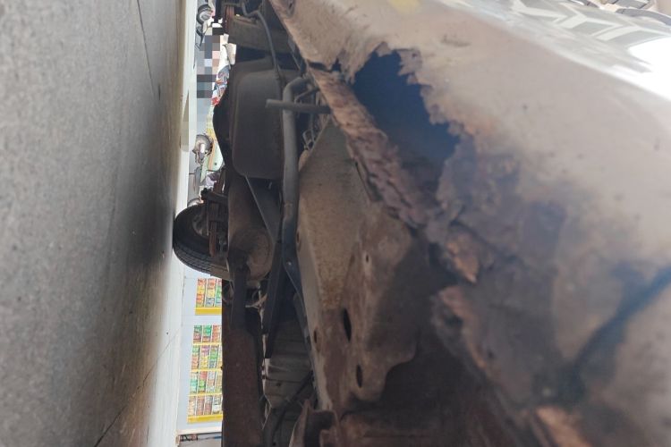 Used Wuling Rongguang V 2016 1.5L Standard Version Chassis Front Right