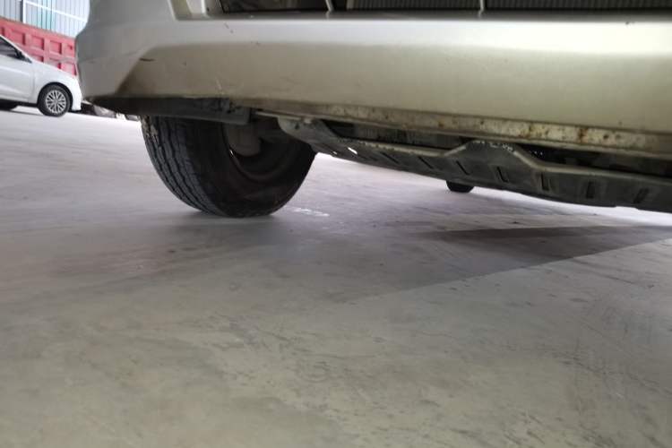 Used Wuling Rongguang V 2016 1.5L Practical Version Chassis Front Right