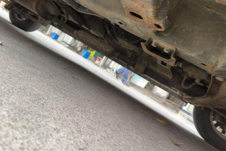 Used Wuling Rongguang V 2016 1.5L Standard Version Chassis Front Right