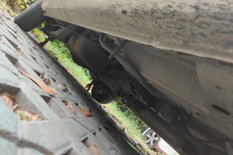 Used Wuling Rongguang V 2016 1.5L Standard Version Chassis Front Right