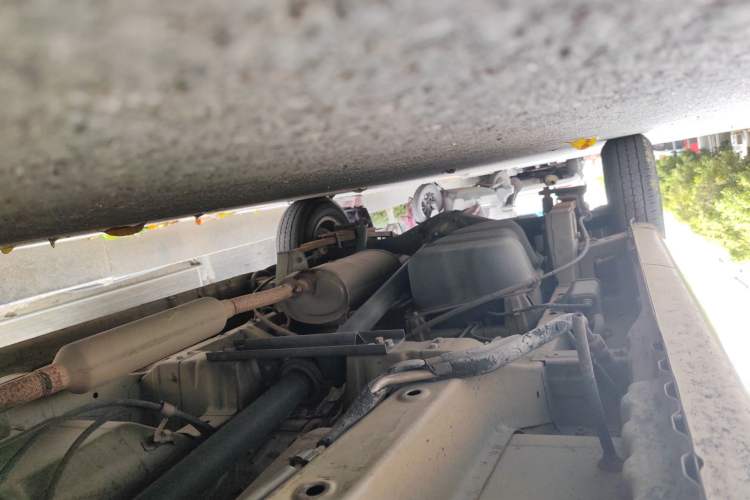 Used Wuling Rongguang V 2016 1.5L Standard Version Chassis Front Right