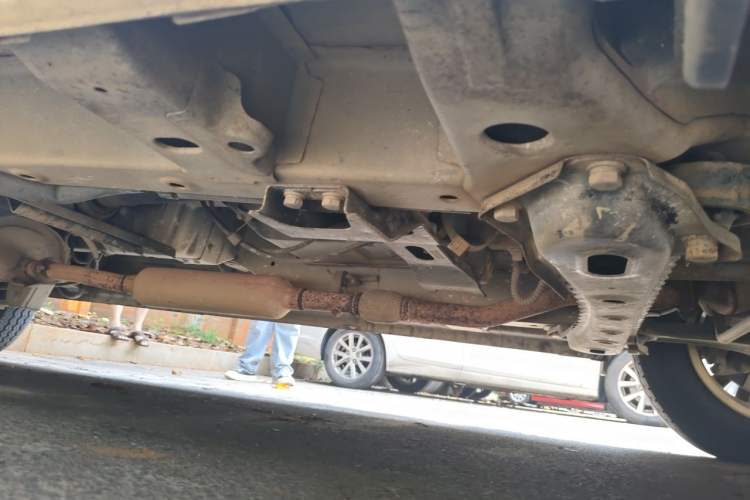 Used Wuling Rongguang V 2016 1.5L Standard Version Chassis Front Right