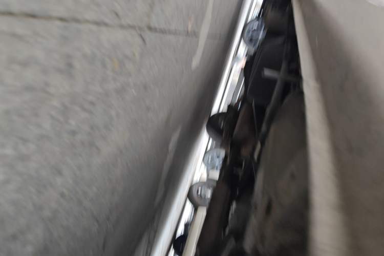 Used Wuling Rongguang V 2016 1.5L Standard Version Chassis Front Right