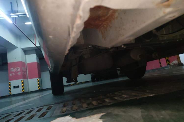 Used Wuling Rongguang V 2016 1.2L Practical Version Chassis Front Right