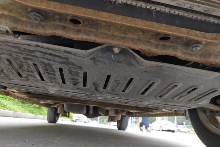 Used Wuling Rongguang V 2016 1.5L Standard Version Chassis Front