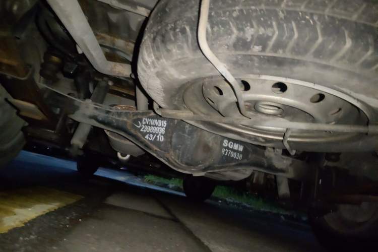 Used Wuling Rongguang V 2016 1.5L Standard Version Chassis Rear