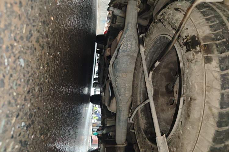 Used Wuling Rongguang V 2016 1.5L Practical Version Chassis Rear