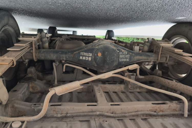Used Wuling Rongguang V 2016 1.5L Standard Version Chassis Rear