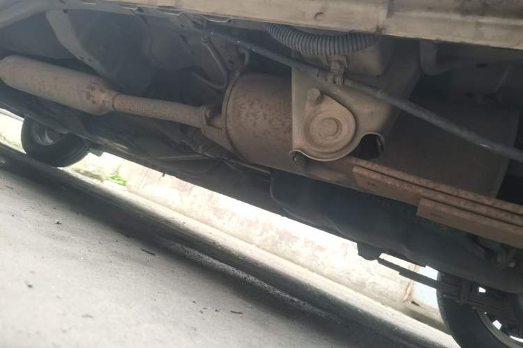 Used Wuling Rongguang V 2016 1.5L Standard Version Chassis Rear Left