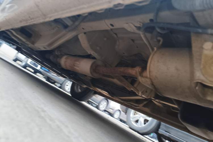 Used Wuling Rongguang V 2016 1.5L Standard Version Chassis Rear Left