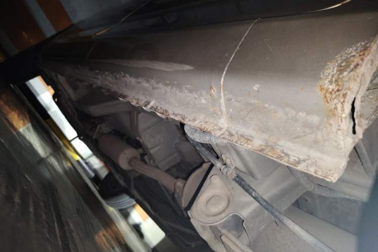 Used Wuling Rongguang V 2016 1.5L Standard Version Chassis Rear Left