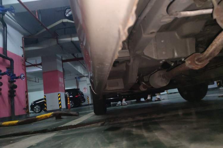 Used Wuling Rongguang V 2016 1.2L Practical Version Chassis Rear Left