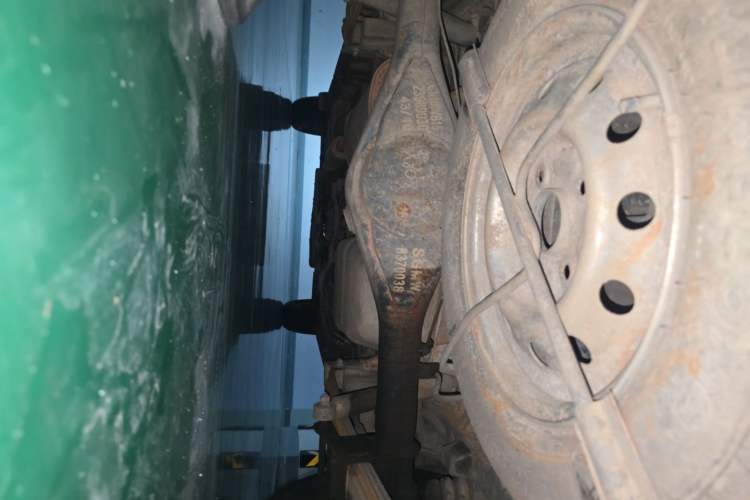 Used Wuling Rongguang V 2016 1.5L Standard Version Chassis Rear