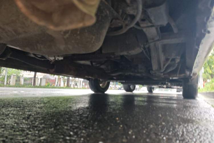 Used Wuling Rongguang V 2016 1.5L Standard Version Chassis Rear