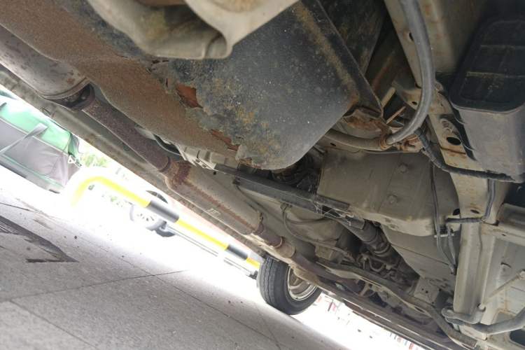 Used Wuling Rongguang V 2016 1.5L Standard Version Chassis Rear Right