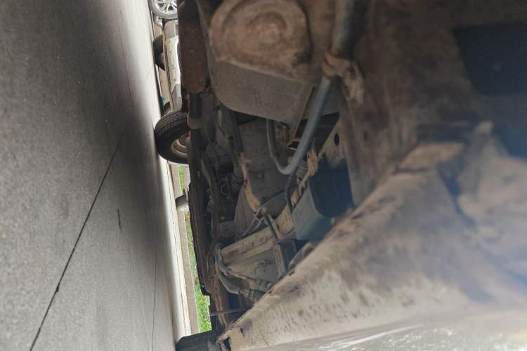 Used Wuling Rongguang V 2016 1.5L Standard Version Chassis Rear Right