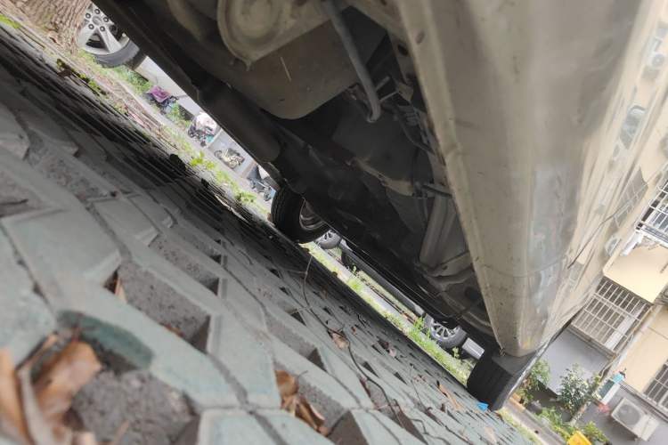 Used Wuling Rongguang V 2016 1.5L Standard Version Chassis Rear Right