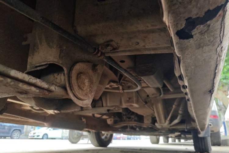 Used Wuling Rongguang V 2016 1.5L Standard Version Chassis Rear Right