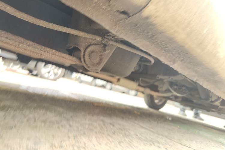 Used Wuling Rongguang V 2016 1.2L Practical Version Chassis Rear Right