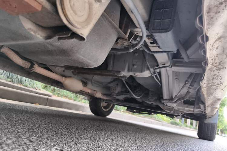 Used Wuling Rongguang V 2016 1.2L Standard Version Chassis Rear Right