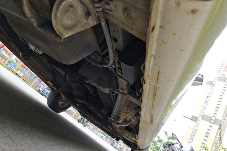 Used Wuling Rongguang V 2016 1.5L Standard Version Chassis Rear Right