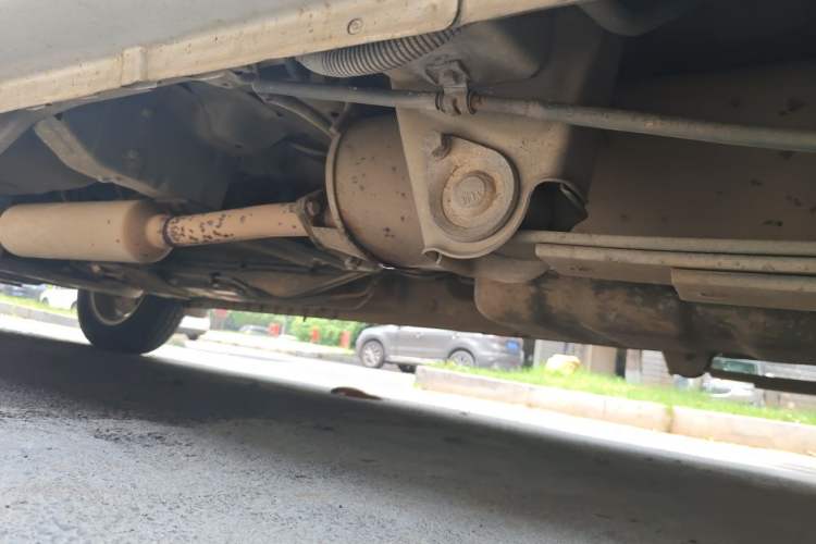 Used Wuling Rongguang V 2016 1.5L Standard Version Chassis Rear Right