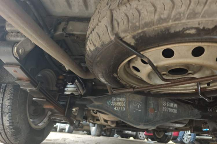 Used Wuling Rongguang V 2016 1.5L Standard Version Chassis Rear