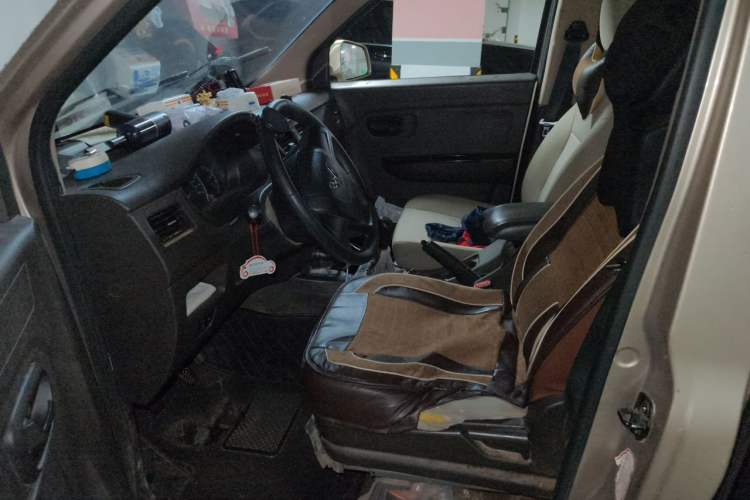 Used Wuling Rongguang V 2016 1.5L Standard Version Driver Seat