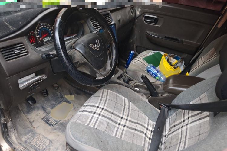 Used Wuling Rongguang V 2016 1.2L Standard Version Driver Seat