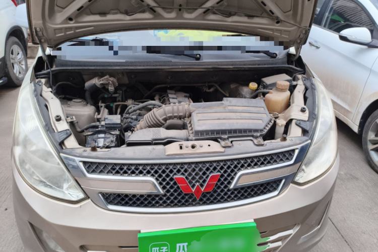 Used Wuling Rongguang V 2016 1.5L Standard Version Engine Bay
