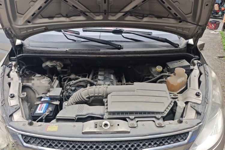 Used Wuling Rongguang V 2016 1.5L Standard Version Engine Bay
