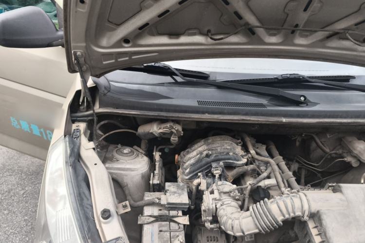 Used Wuling Rongguang V  Engine Bay Right