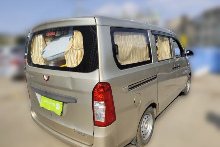 Used Wuling Rongguang V 2016 1.5L Practical Version Exterior 5