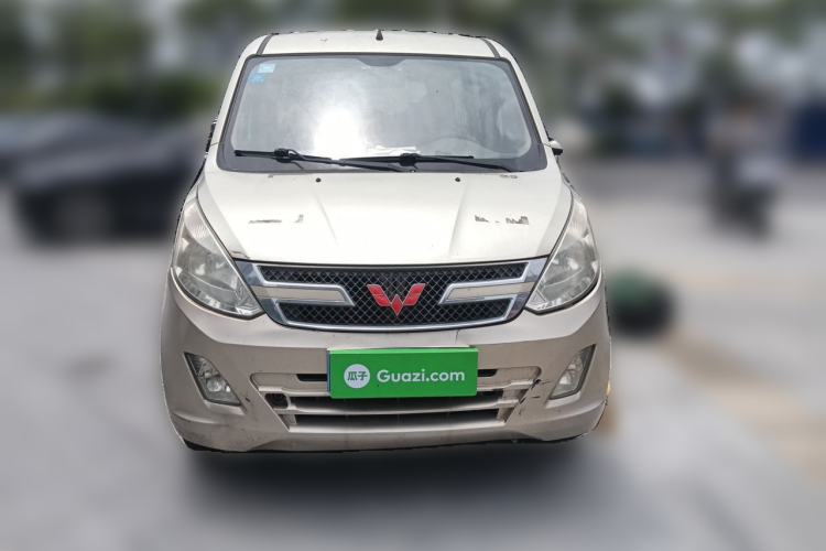 Used Wuling Rongguang V 2016 1.5L Standard Version Front