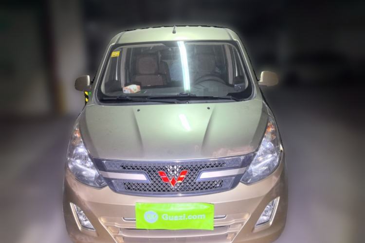 Used Wuling Rongguang V 2016 1.5L Standard Version Front
