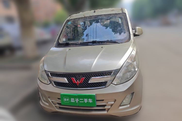 Used Wuling Rongguang V 2016 1.5L Standard Version Front
