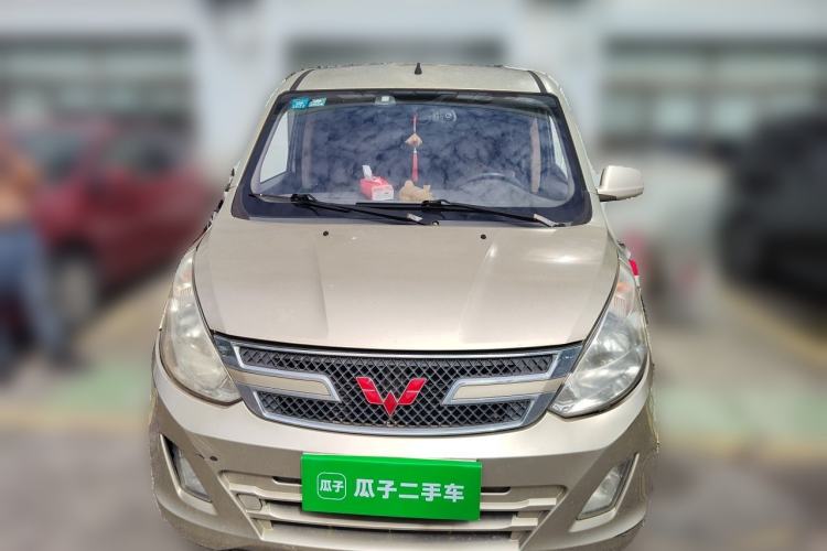 Used Wuling Rongguang V 2016 1.2L Practical Version Front