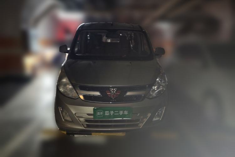 Used Wuling Rongguang V 2016 1.5L Standard Version Front