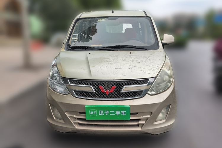 Used Wuling Rongguang V 2016 1.5L Standard Version Front